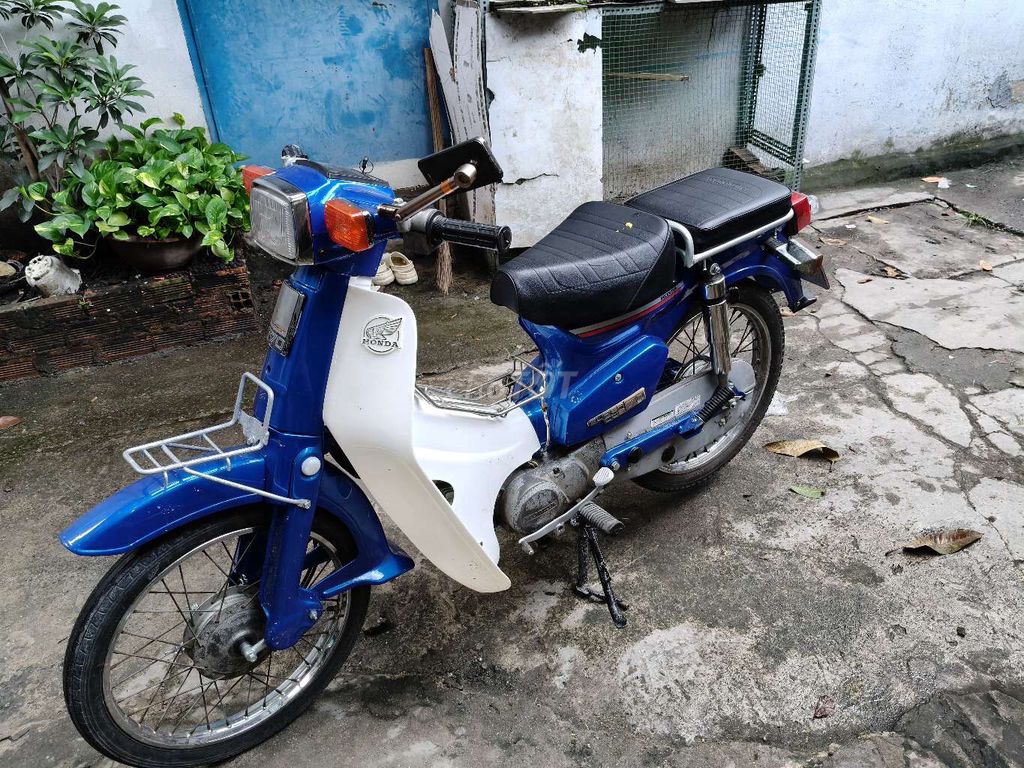 Cần bán cúp 70 cc. Mua bán Xe máy tại Huyện Bình Chánh Tp Hồ Chí Minh được đăng bởi Thái Minh Dương  hình 3