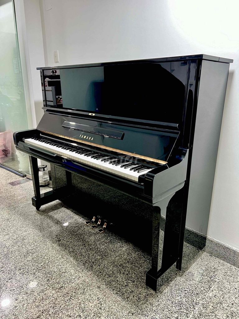 YAMAHA U3G đen - 24.5 triệu - Seri trên 1tr4