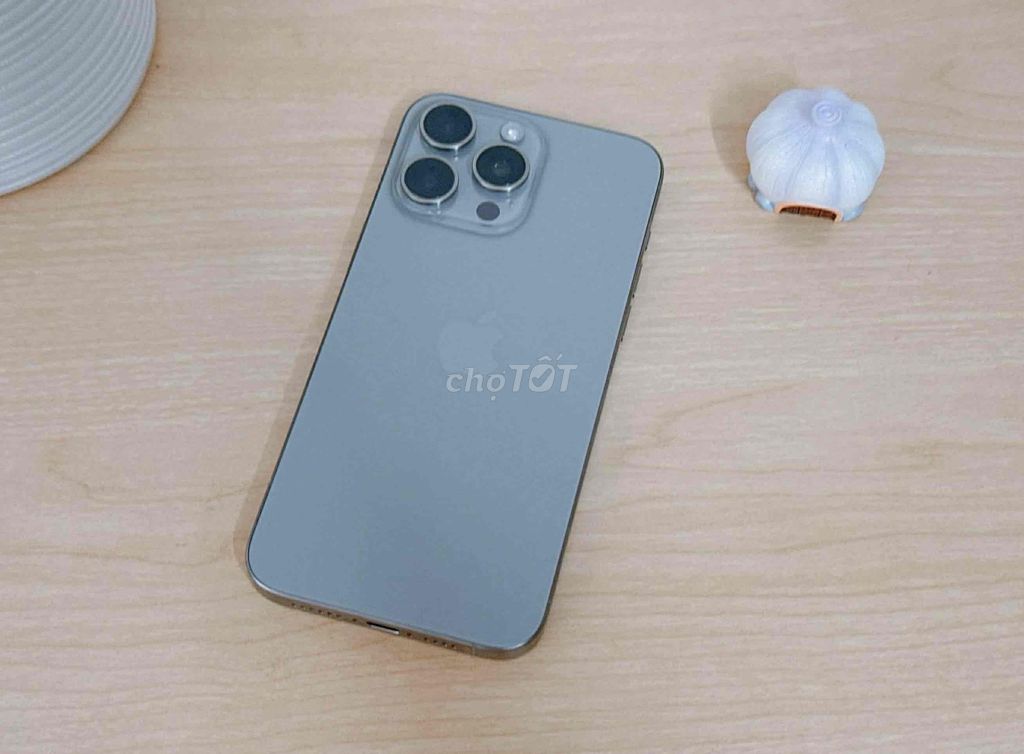 Apple iPhone 15 Pro Max 256GB Titan LL/A. Mua bán Điện thoại tại Quận 3 Tp Hồ Chí Minh được đăng bởi Kim Thanh  hình 1