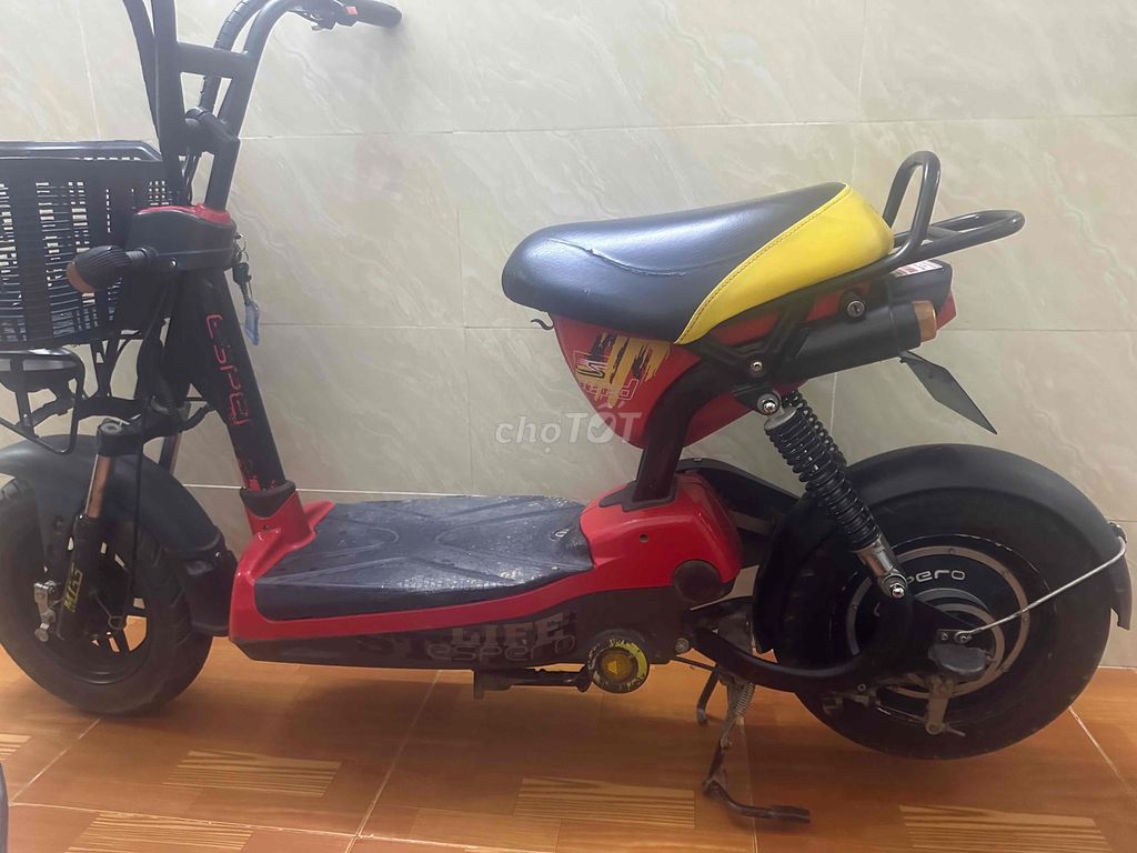 xe đạp điện học sinh ( mới bảo duõng đẹp lắm ). Mua bán Xe điện tại Quận Hà Đông Hà Nội được đăng bởi a nam  hình 5