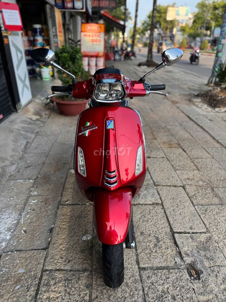 Vespa Sprint Đỏ Cherry và Trắng đen bs 72 zin. Mua bán Xe máy tại Thành phố Bà Rịa Bà Rịa - Vũng Tàu được đăng bởi Cửa Hàng Xe Máy Anh Luân hình 5