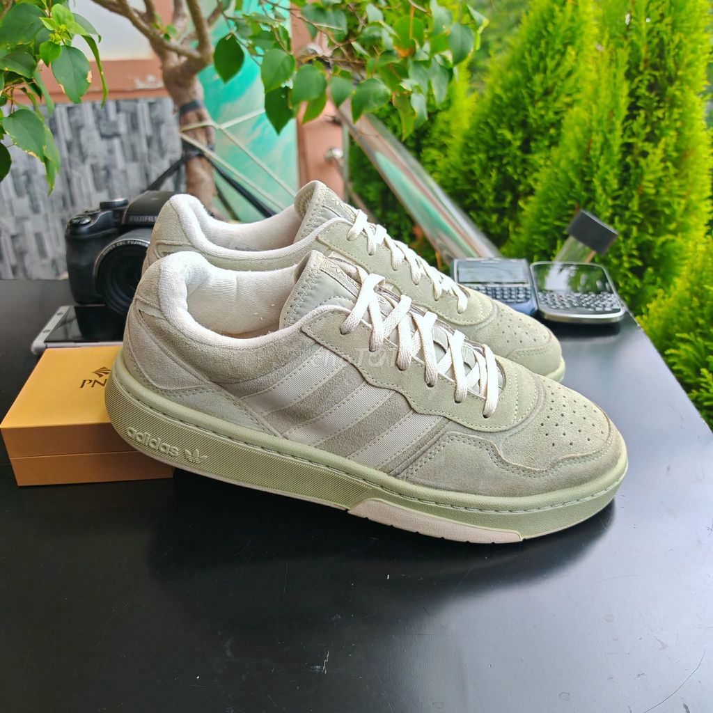 [CHÍNH HÃNG] Giày Adidas Originals Courtic. Mua bán Giày dép tại Quận Ninh Kiều Cần Thơ được đăng bởi chú CÔNG AN bán giày CHÍNH HÃNG hình 1