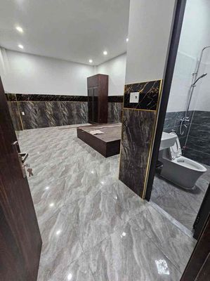 Townhouse 250 m² · 11 bed · Đường Lê Văn Khương