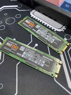 SSD Samsung 860 Evo 250GB M.2 SATA III Likenew. Mua bán Linh kiện (RAM, Card...) tại Quận 4 Tp Hồ Chí Minh được đăng bởi Hùng Nguyễn