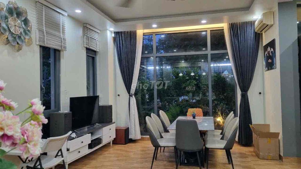 Hàng hiếm, bán căn góc Swan park  hoàn thiện full nội thất cao cấp. Mua bán Nhà ở tại Huyện Nhơn Trạch Đồng Nai được đăng bởi Yến Trần hình 9