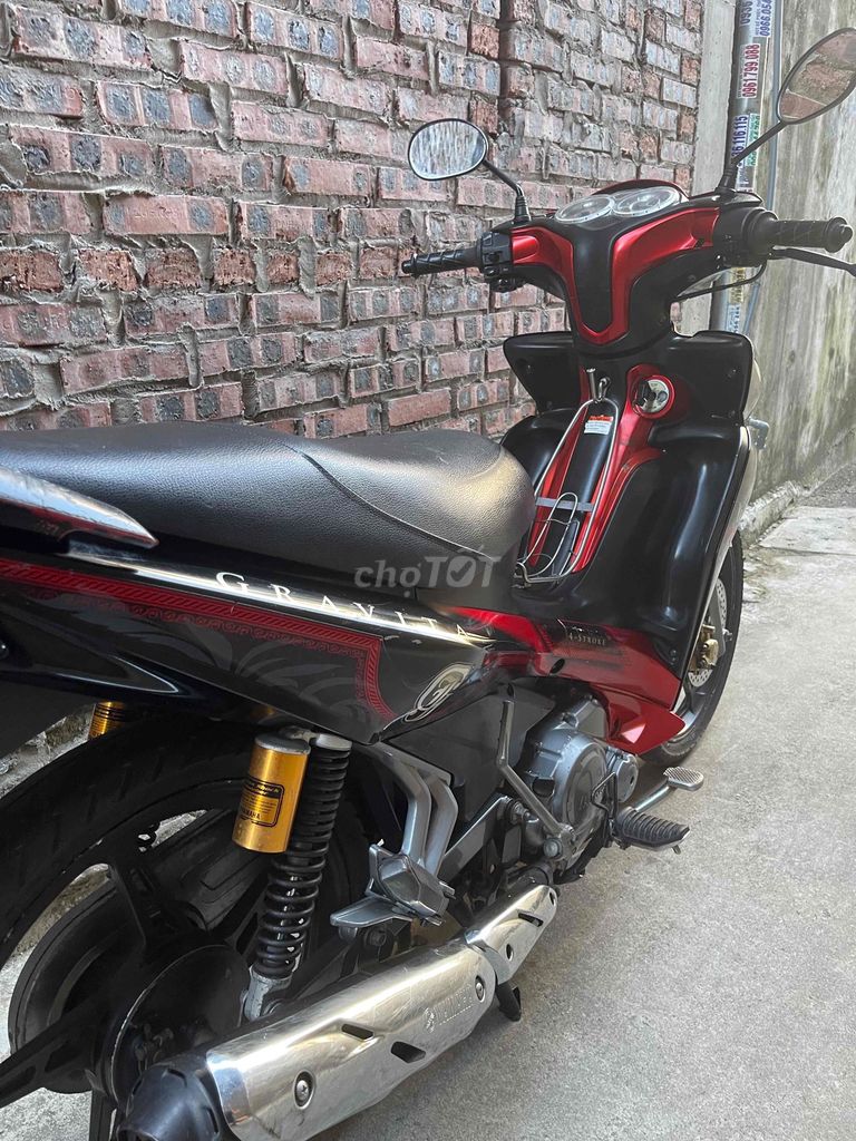 Yamaha Jupiter 2011 красный полуавтомат