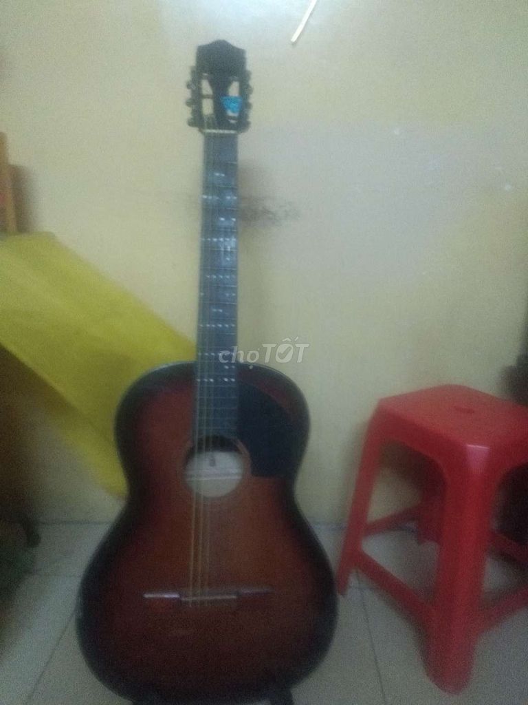 Đàn Guitar Nâu Người Mới Tập Đã Qua Sử Dụng. Mua bán Nhạc cụ tại Quận 7 Tp Hồ Chí Minh được đăng bởi Đặng Minh Phúc hình 1