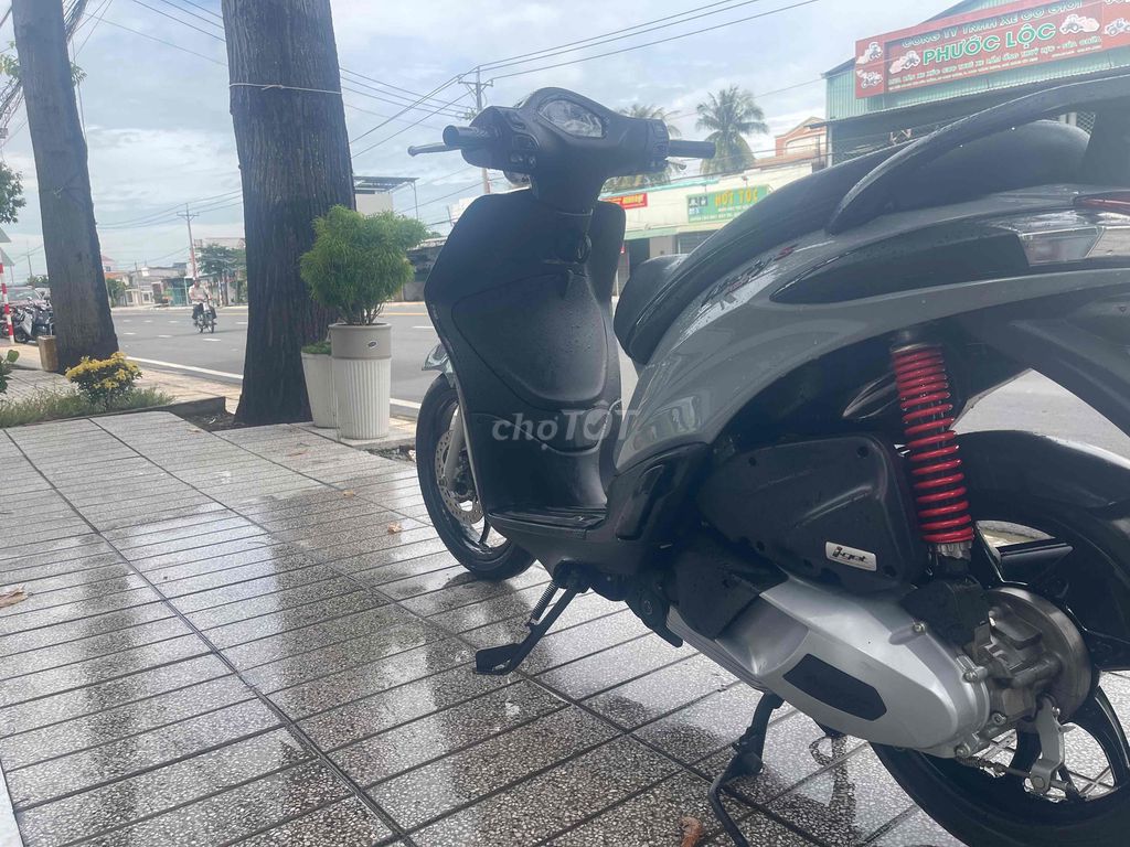 cần bán xe liberty ABS bản S còn rất mới 4700km. Mua bán Xe máy tại Huyện Hòa Thành Tây Ninh được đăng bởi thaoanh hình 4