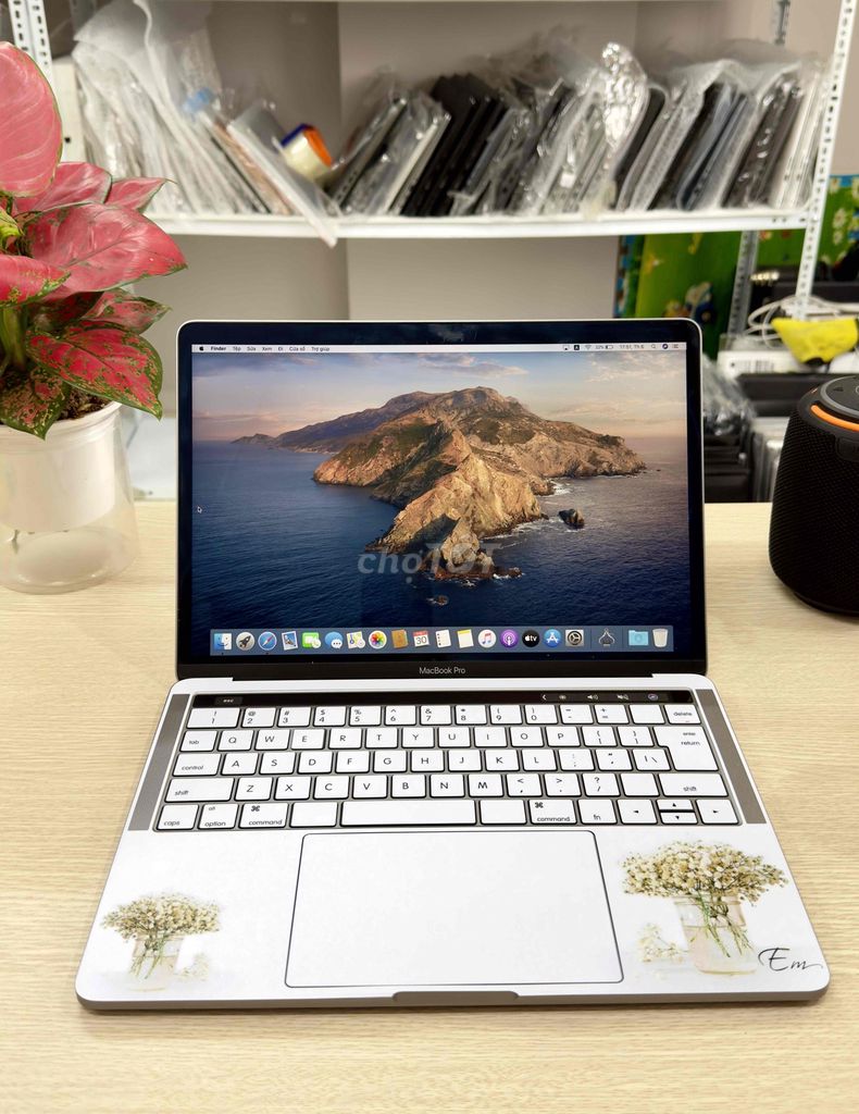 Mac Pro 2019 i7 Ram16 SSD512 + Mouse Apple pin new. Mua bán Laptop tại Quận Hai Bà Trưng Hà Nội được đăng bởi Akiba shop hình 1