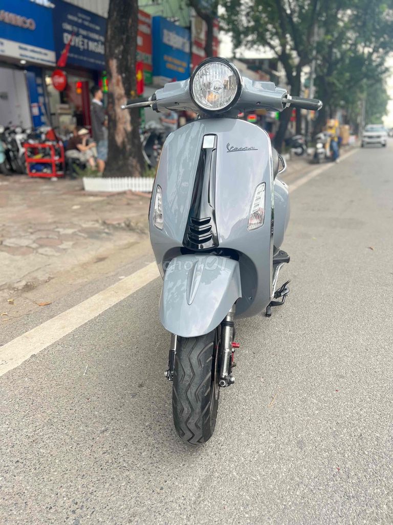 Xe điện Vespa Dibao xám xi măng