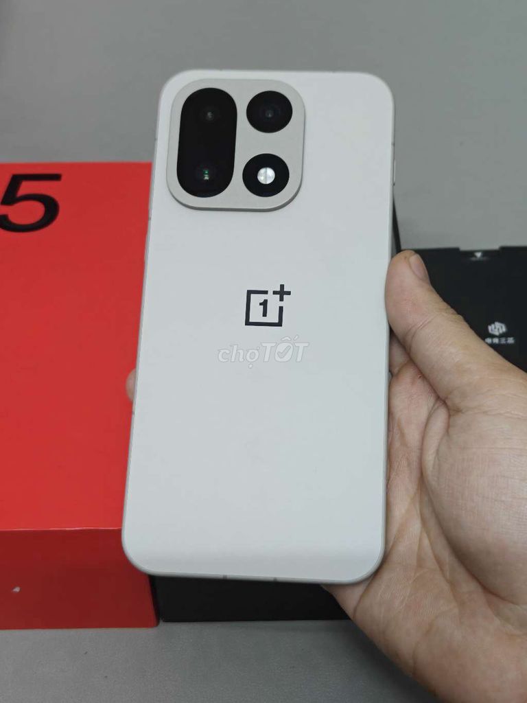 OnePlus 15 16GB/256GB phẩy camera có GL. Mua bán Điện thoại tại Thành phố Thủ Đức Tp Hồ Chí Minh được đăng bởi AVG Mobile hình 1