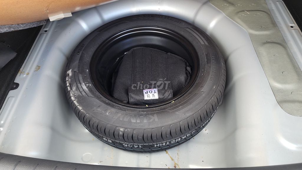 Hyundai Accent 2024 số sàn màu xám đẹp. Mua bán Ô tô tại Quận 12 Tp Hồ Chí Minh được đăng bởi Xuân Trường hình 12