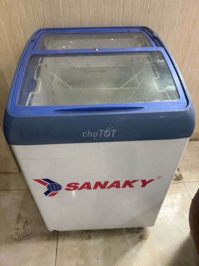 Tủ đông sanaky 200 lít còn đẹp hoạt động hoàn hảo