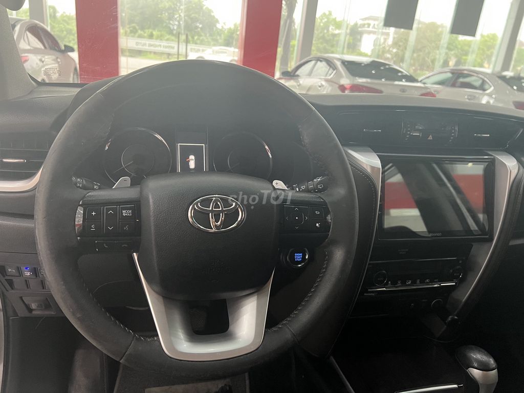 Toyota Fortuner AT 2017 2.7 số tự động
