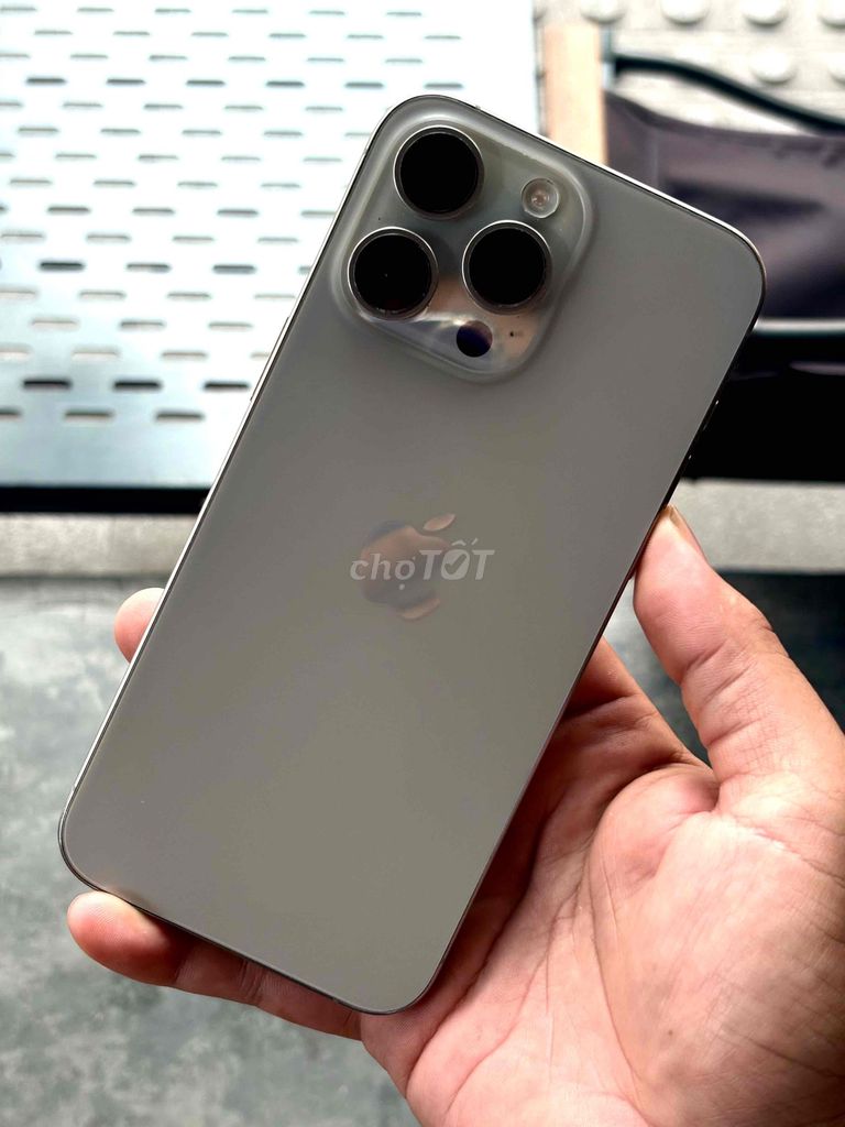 Apple iPhone 15 Pro Max Titan 97-98%. Mua bán Điện thoại tại Thị xã Hương Thủy Thừa Thiên Huế được đăng bởi BT Store hình 1