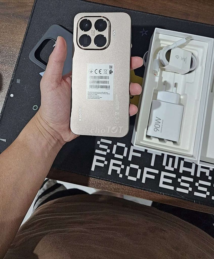 Xiaomi 15T Pro 512GB Vàng. Mua bán Điện thoại tại Huyện Đắk R'Lấp Đắk Nông được đăng bởi Vương Lâm hình 1
