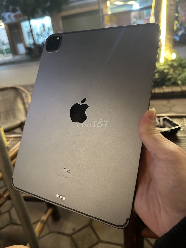 Ipad Pro 11" 2020 256g 4g zin p93% ios 14.7