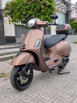 GTS SuperTech 300 HPE Màu Nâu 11/2019. Mua bán Xe máy tại Quận 5 Tp Hồ Chí Minh được đăng bởi Vestan