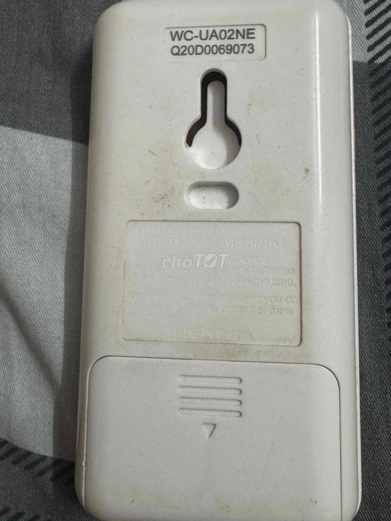 Điều khiển điều hòa Toshiba WC-UA02NE Trắng. Mua bán Máy lạnh, điều hoà tại Quận 3 Tp Hồ Chí Minh được đăng bởi trần thị thanh loan hình 1