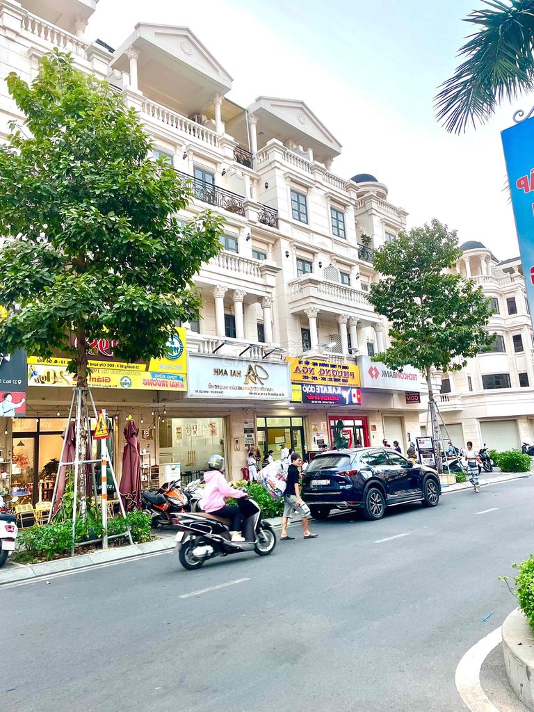 Cho Thuê Văn phòng tầng 1 _Mặt tiền Đường số 3  CITYLAND , P.10, GV