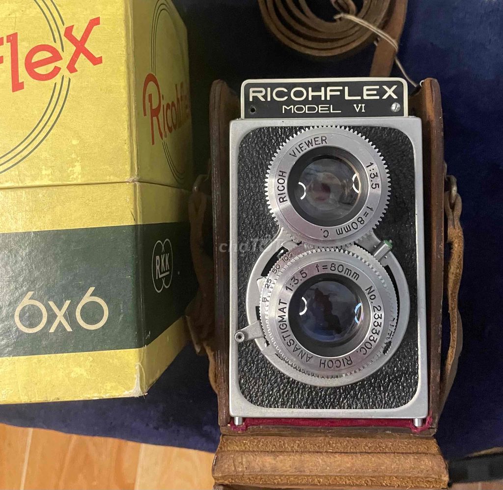 Máy ảnh film Ricohflex model VI