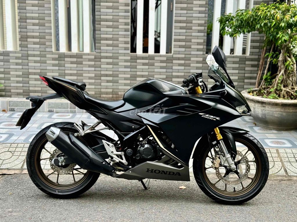 Bán CBR150R ABS special edition 2023 chính chủ. Mua bán Xe máy tại Quận 12 Tp Hồ Chí Minh được đăng bởi Thiên Tài hình 2