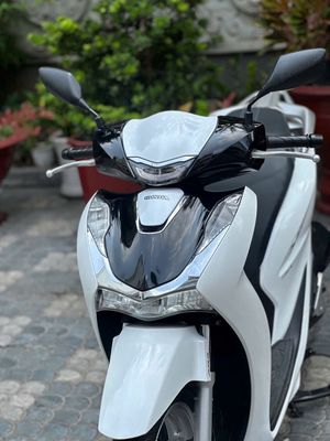 Xe HONDA SH 150 ABS ĐỜI 2021 (BAO RÚT HỒ SƠ). Mua bán Xe máy tại Quận 10 Tp Hồ Chí Minh được đăng bởi Xe cũ đẹp giá rẻ