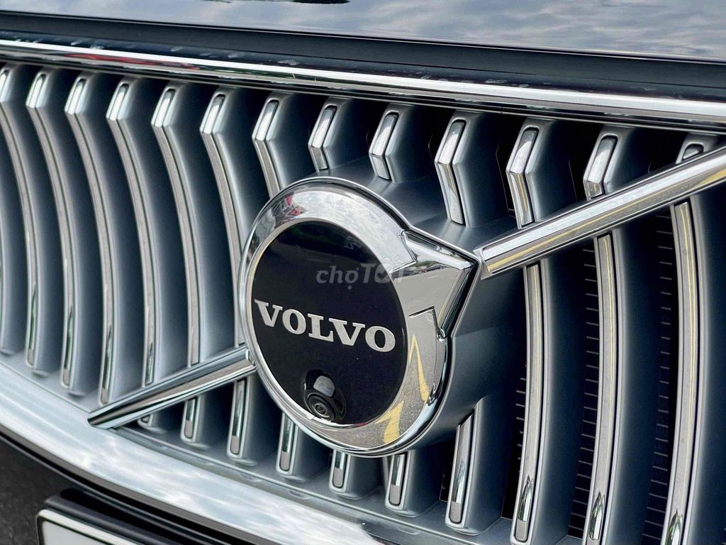 Volvo XC90 ultimate B6 Awd đen/nâu dki 2024. Mua bán Ô tô tại Quận Long Biên Hà Nội được đăng bởi Trang Gala hình 7
