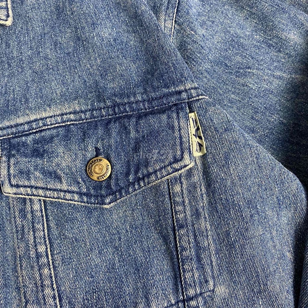 /Vintage Denim Jacket by Uniqlo/. Mua bán Quần áo tại Quận Ngũ Hành Sơn Đà Nẵng được đăng bởi Bạch Lê Hoàng hình 6