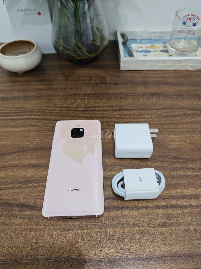 Huawei Mate 20 6/128 Hồng Quốc Tế sạc cáp có COD. Mua bán Điện thoại tại Quận Hoàng Mai Hà Nội được đăng bởi Trần Ngọc Hiếu hình 1