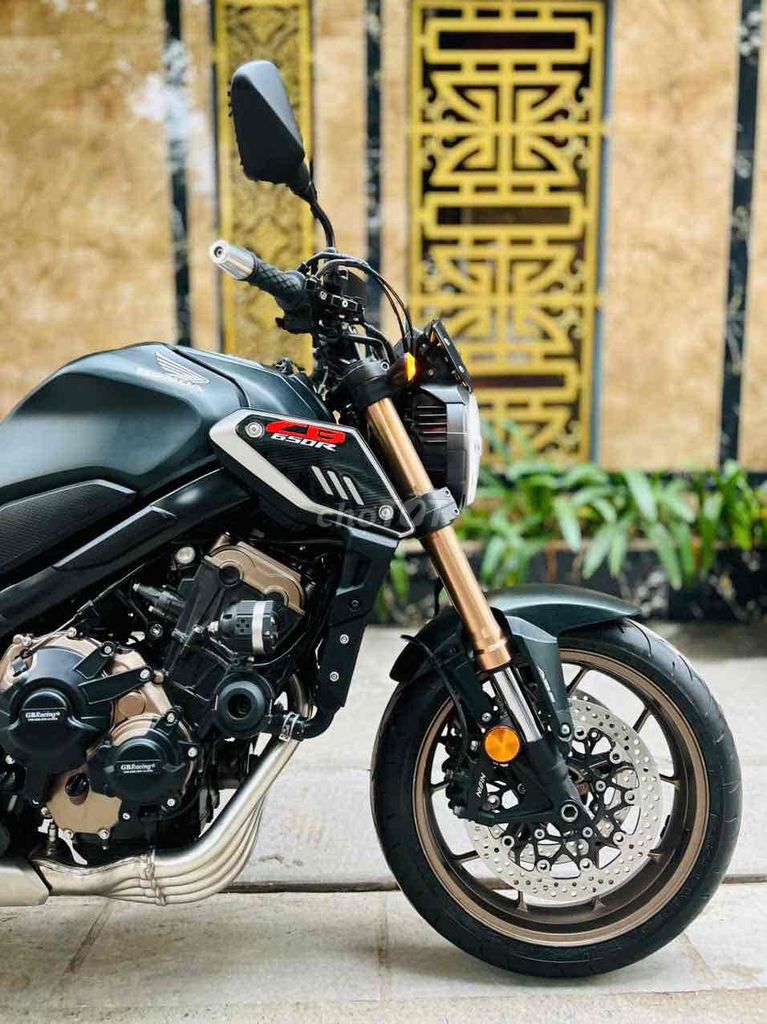 HONDA CB 650R abs motor pkl Xe lướt như mới bs29. Mua bán Xe máy tại Quận Cầu Giấy Hà Nội được đăng bởi Tong motor xe may hình 9