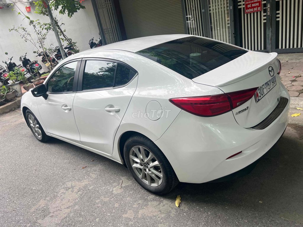 Mazda 3 FL 1.5 2019 Белая 61787 км