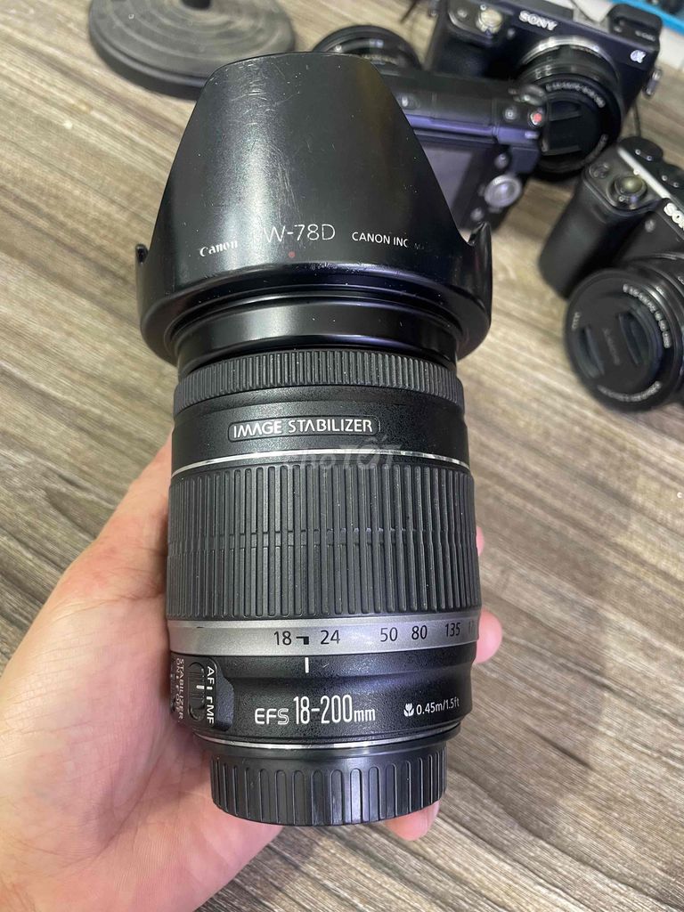 Ống kính Canon EF-S 18-200mm. Mua bán Máy ảnh, Máy quay tại Quận Thanh Xuân Hà Nội được đăng bởi Mua bán giao lưu các Dòng máy ảnh giá tốt hình 1