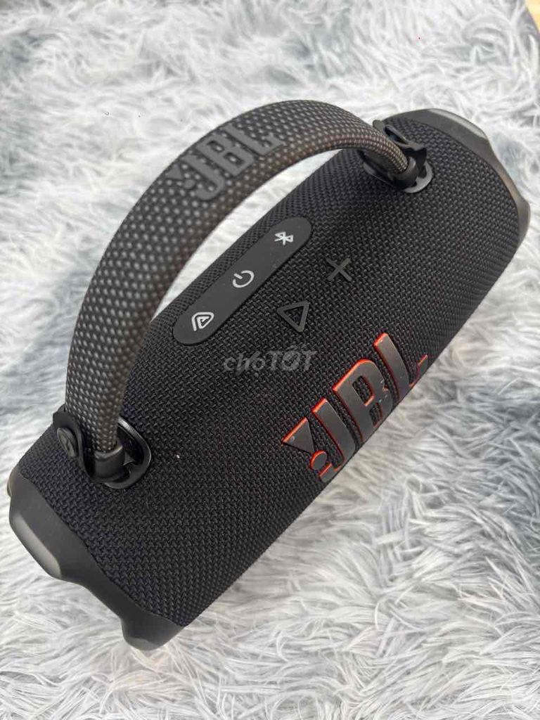 Loa Bluetooth JBL Charge 6 Đen 99% mới. Mua bán Tivi, Âm thanh tại Quận 5 Tp Hồ Chí Minh được đăng bởi Phan Thế Phong  hình 1
