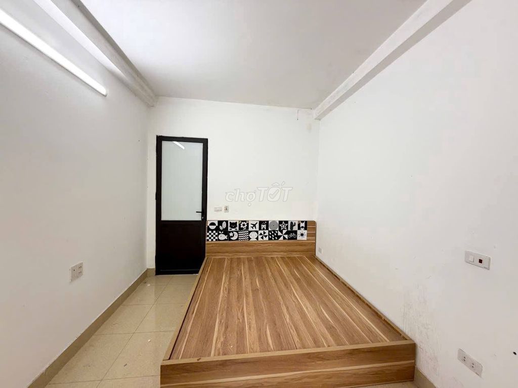 Продается дом Yen Nghia, 33 м2, 4 этажа, 3 спальни, 4,7 миллиарда