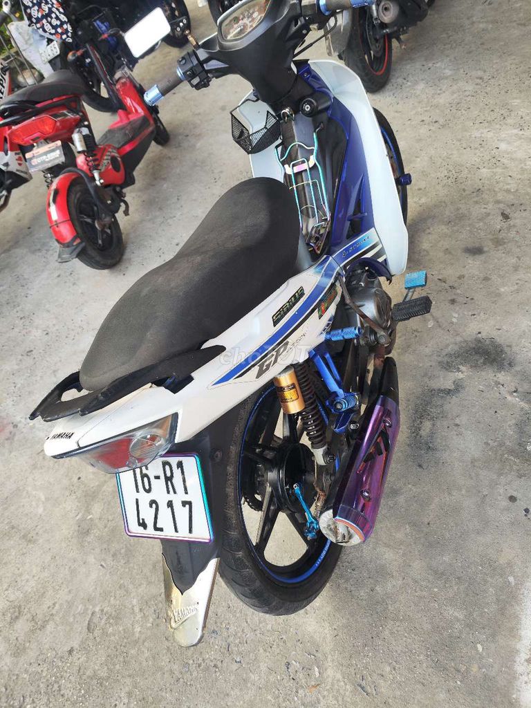 sirius 2010 белый 110cc красивый новый с множеством игрушек