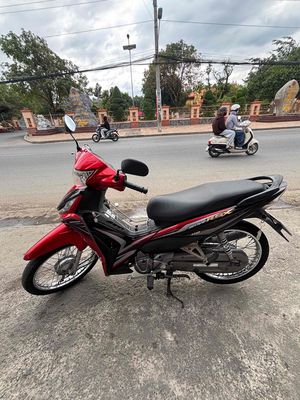 Honda Wave RSX màu Đỏ đen. Mua bán Xe máy tại Quận Bình Thuỷ Cần Thơ được đăng bởi Kim Chiến