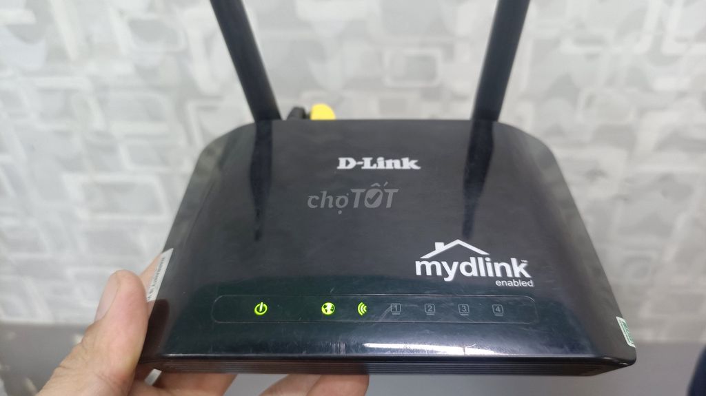 Phát Wifi D-Link DIR-605L anten cần bán