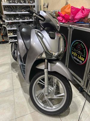 Sh125i đời 2019 zin bs chính chủ. Mua bán Xe máy tại Huyện Vĩnh Cửu Đồng Nai được đăng bởi Dương Tiến