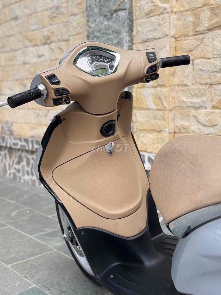 Liberty 125 iget phanh ABS máy zin 100% đại chất. Mua bán Xe máy tại Quận Cầu Giấy Hà Nội được đăng bởi nguyễn bích thuỷ hình 12