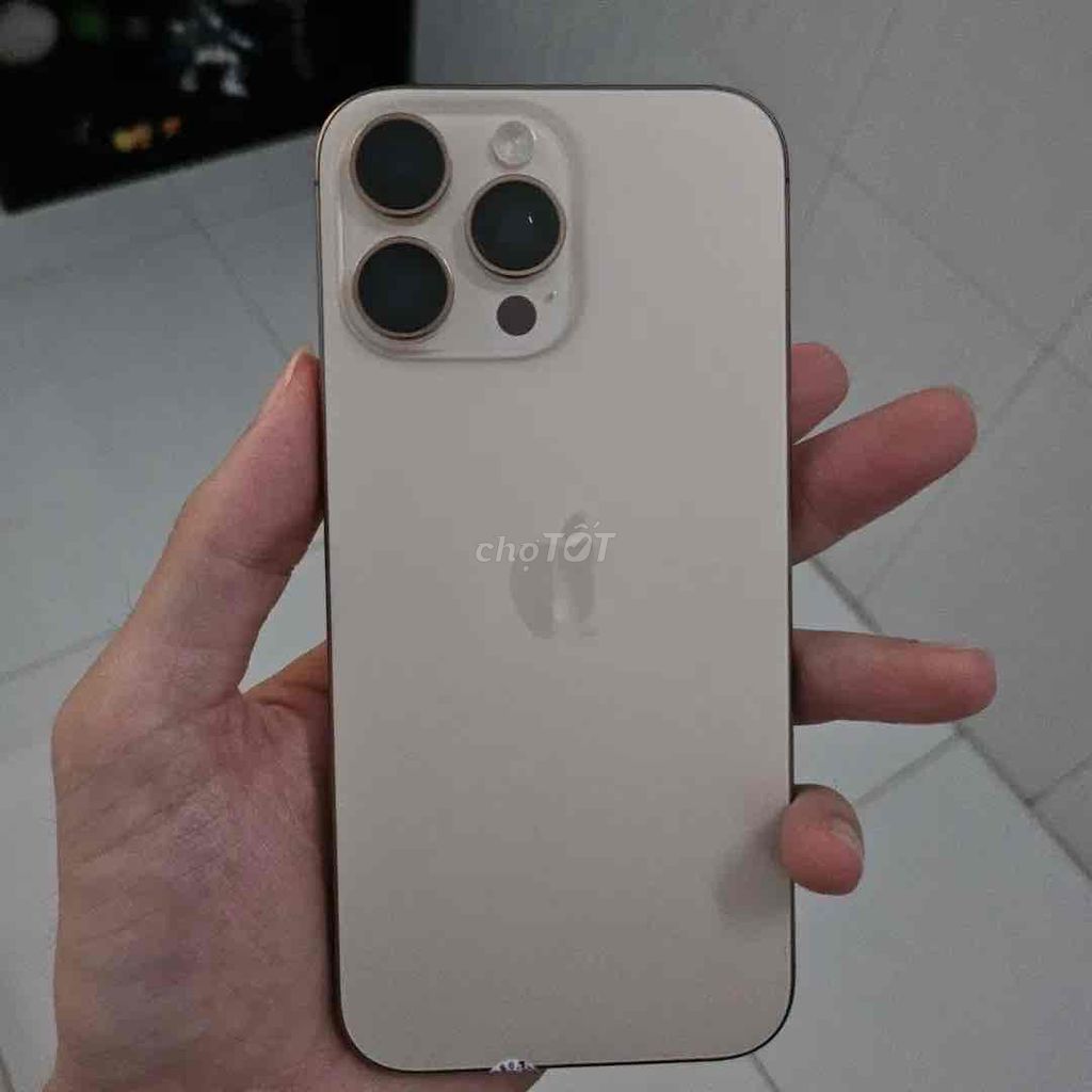 Apple iPhone 16 Pro Max Vàng Đã sử dụng. Mua bán Điện thoại tại Thành phố Long Xuyên An Giang được đăng bởi Khánh Hậu hình 1