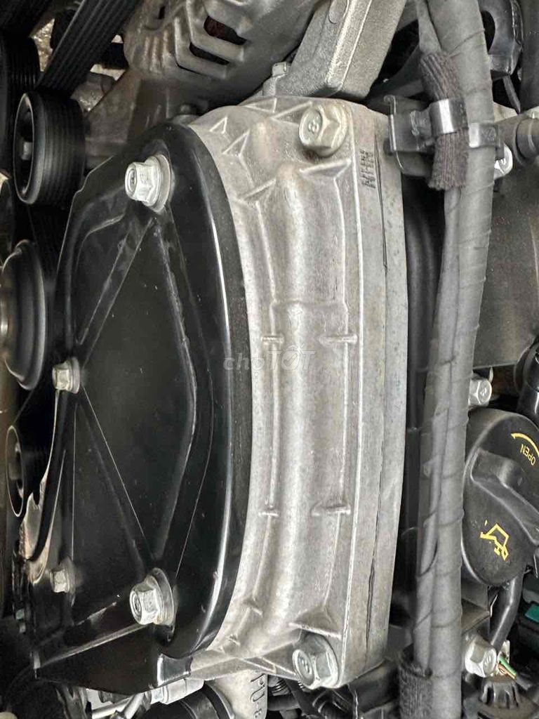 Hyundai Solati 2018 2.5 A2 - 178000 km. Mua bán Ô tô tại Huyện Củ Chi Tp Hồ Chí Minh được đăng bởi phong nguyen hình 12