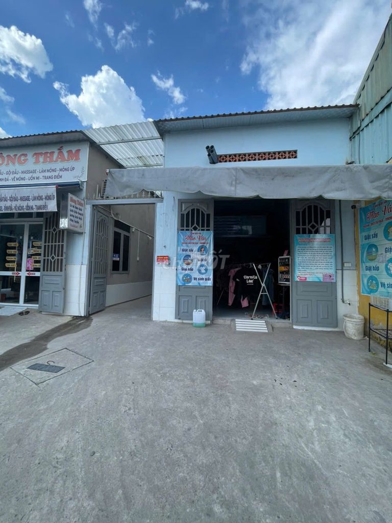 Sang nhượng tiệm giặt sấy. Dịch vụ tại Quận 12 Tp Hồ Chí Minh được đăng bởi khánh vân hình 1