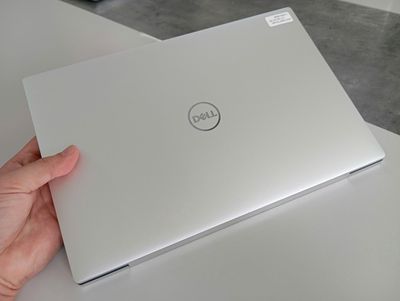 XPS 9300 (i7 1065G7 / 16G / 256G / 13.3"fhd)
