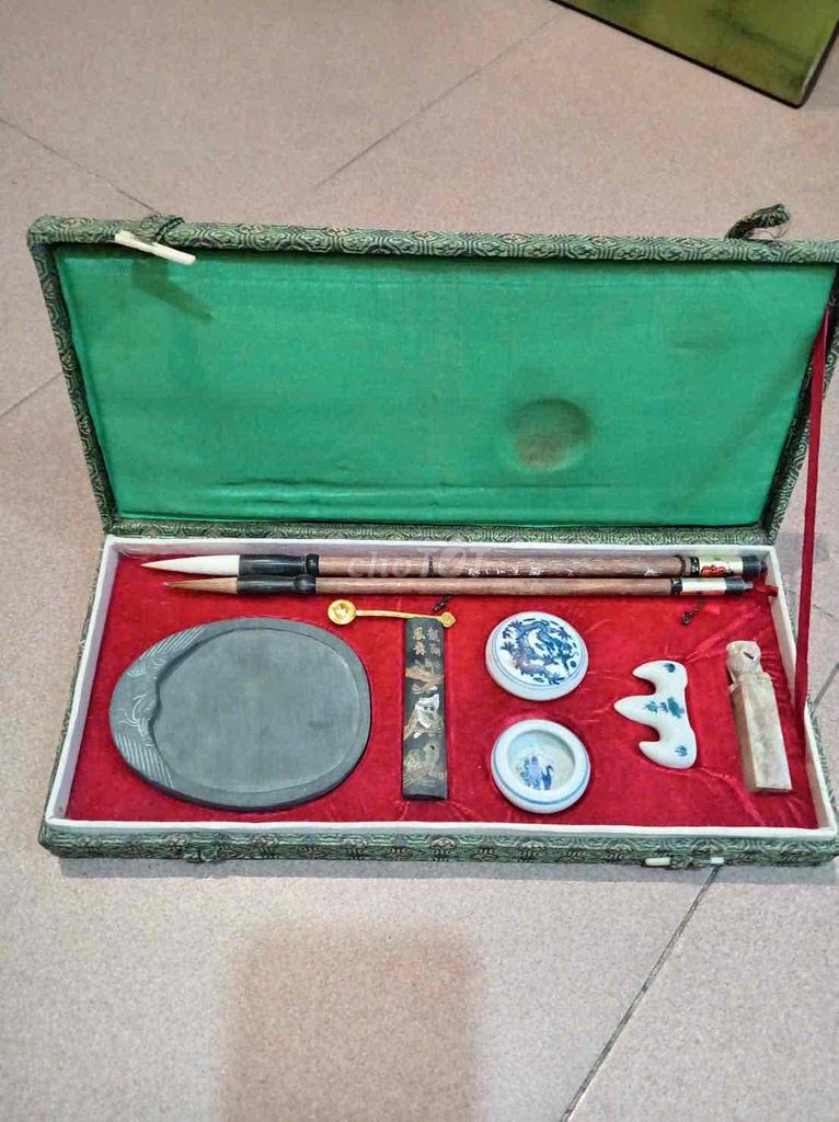 Bộ dụng cụ thư pháp Hoài cổ Gấm, gỗ, đá, sứ