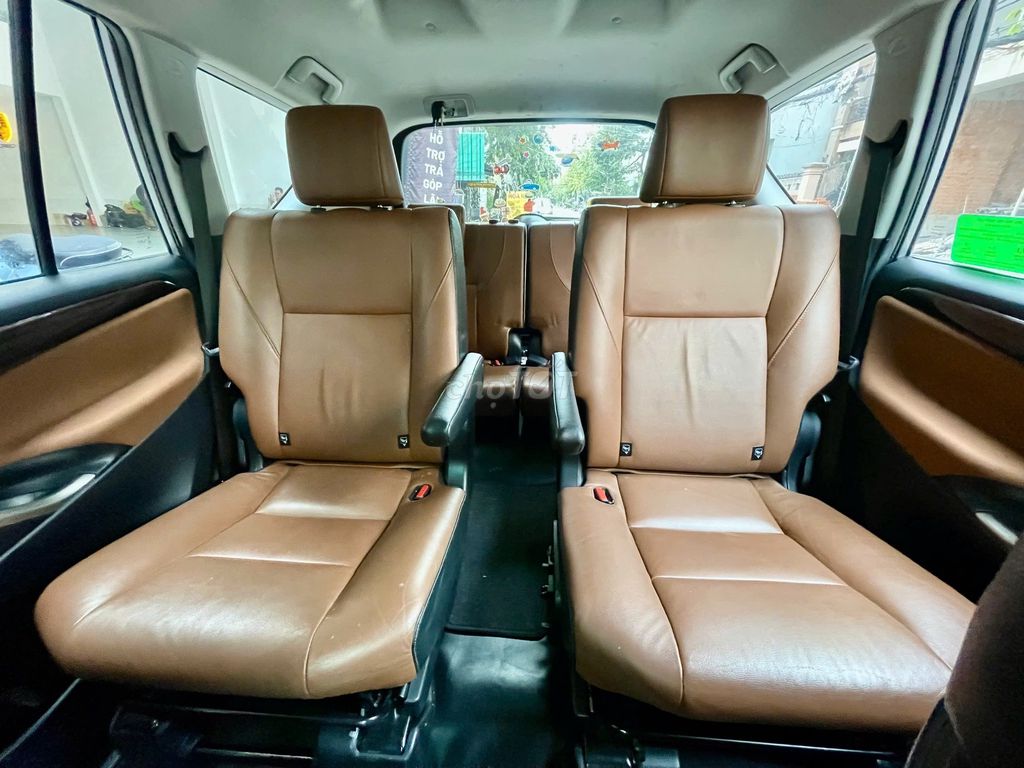 Toyota Innova 2017 2.0V cọp chỉ 55.000km full lsh. Mua bán Ô tô tại Quận 8 Tp Hồ Chí Minh được đăng bởi Trường Nguyễn Xe Sang hình 19