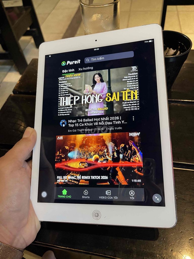 Apple iPad Air Vàng 4G LTE. Mua bán Máy tính bảng tại Thành phố Biên Hòa Đồng Nai được đăng bởi HG Anh hình 1