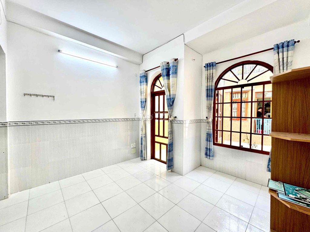 🏡 ХОРОШИЙ НОМЕР В ХОСТЕЛЕ - ХОРОШАЯ ЦЕНА В ТАН БИНЕ (РЯДОМ С КОШАЧЬИМ РЫНКОМ ТАН БИНЬ/БАУ)