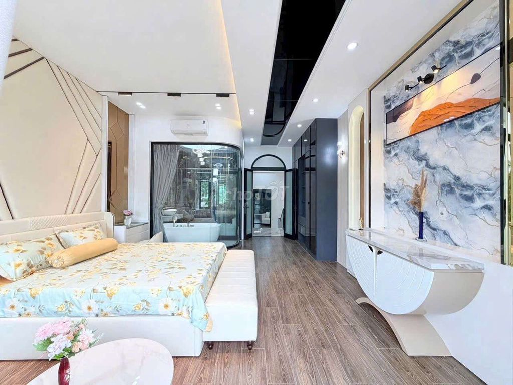 Аренда · 3 комн. · 100 м² · Quận Cẩm Lệ, ул. MAI CHÍ THỌ