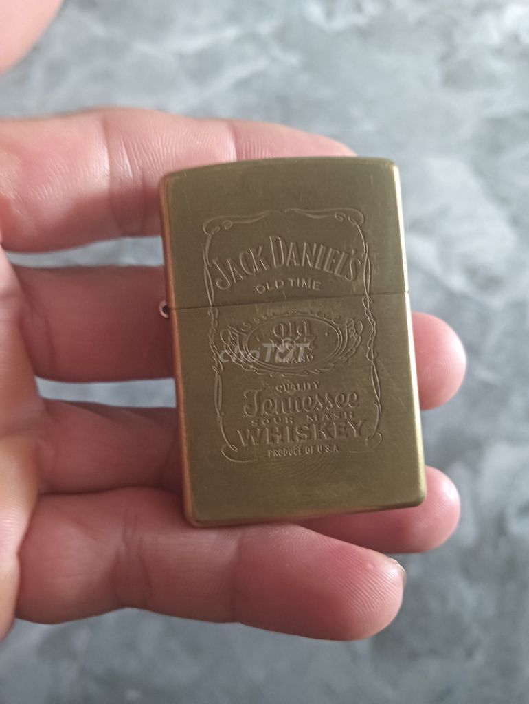 Bật lửa Zippo Đồng Vàng đồng. Mua bán Đồ sưu tầm, đồ cổ tại Huyện Buôn Đôn Đắk Lắk được đăng bởi Phạm văn nhật hình 1